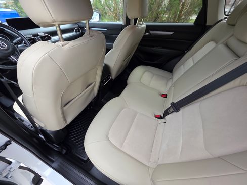 Used 2021 MAZDA CX-5 Touring image 11