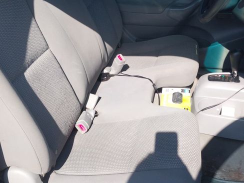 Used 2006 Toyota Tacoma 2WD Regular Cab image 17