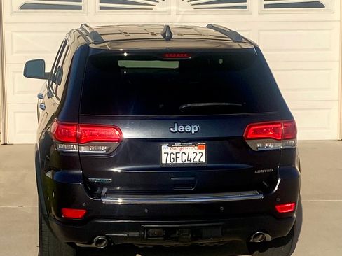 Used 2014 Jeep Grand Cherokee Limited w/ Trailer Tow Group IV RWD image 15