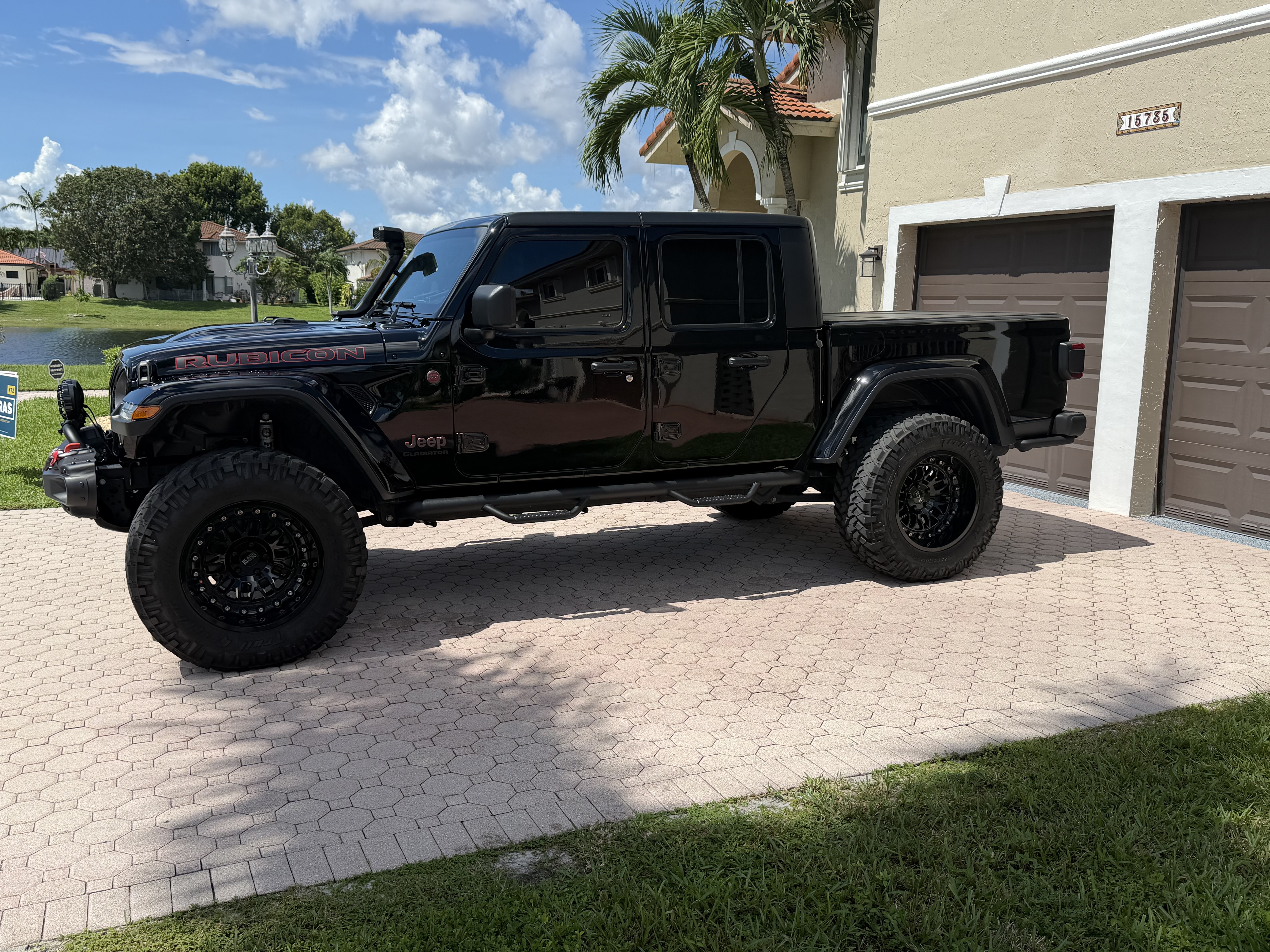 Used 2020 Jeep Gladiator Rubicon w/ LED Lighting Group AWD/4WD image 4