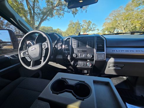 Used 2019 Ford F250 XLT image 9