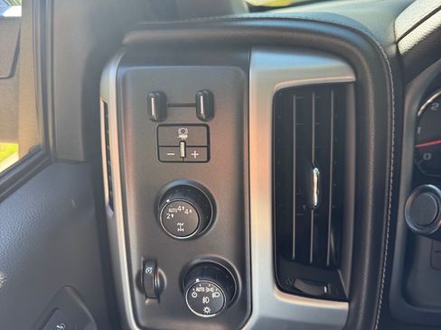 Used 2018 GMC Sierra 1500 SLT image 10