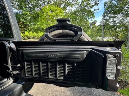 Used 2021 Jeep Wrangler Unlimited Sport AWD/4WD image 11