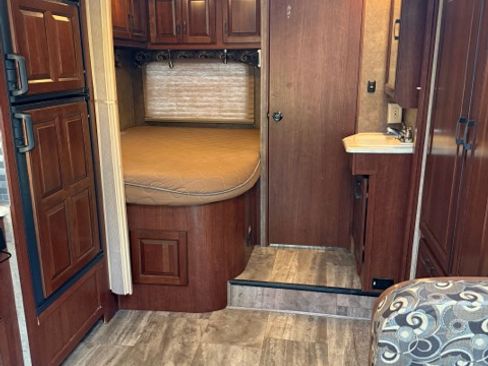 Used 2014 Mercedes-Benz Sprinter 3500 image 14