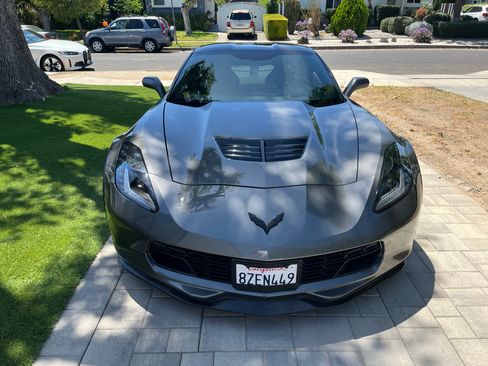 Used 2015 Chevrolet Corvette Z06 w/ 3LZ Preferred Equipment Group RWD image 5