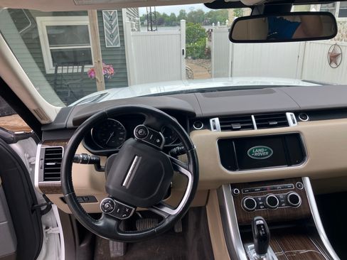 Used 2015 Land Rover Range Rover Sport HSE AWD/4WD image 5