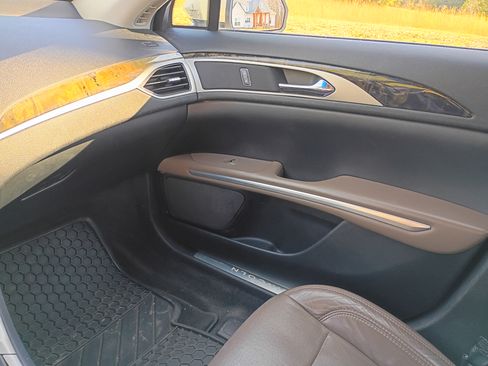 Used 2016 Lincoln MKZ w/ Equipment Group 300A Reserve image 6