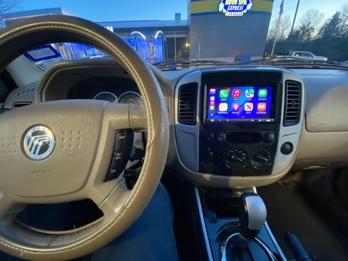 Used 2007 Mercury Mariner Luxury image 12