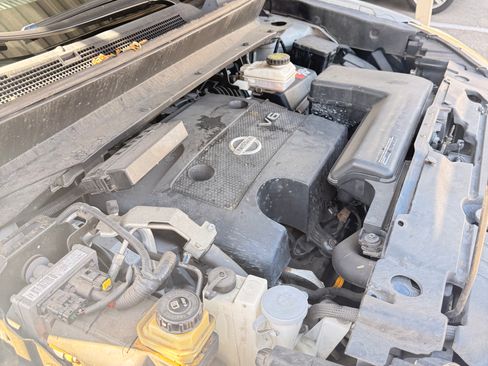 Used 2013 Nissan Pathfinder SL w/ Cargo Pkg FWD image 28