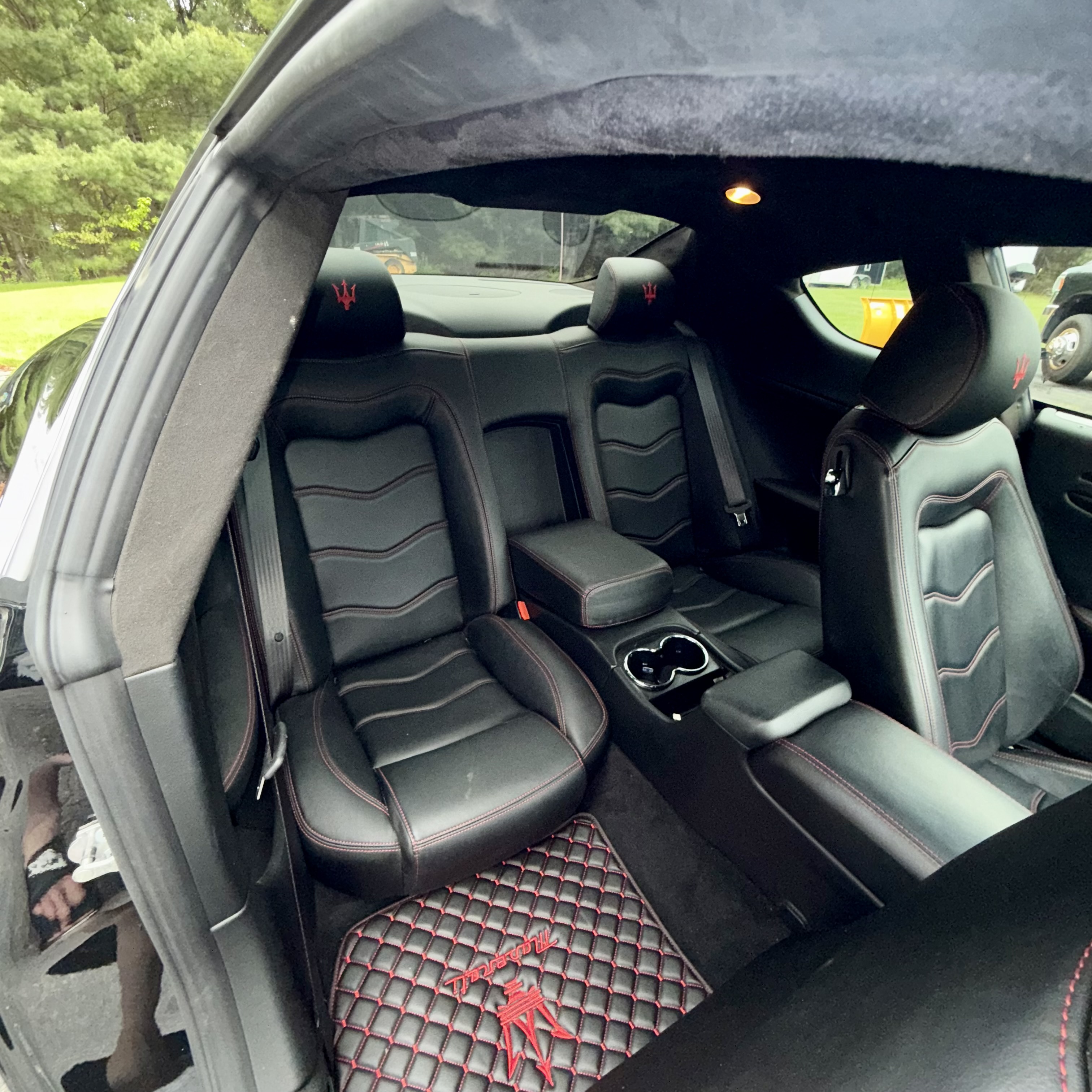 Used 2012 Maserati GranTurismo S RWD image 16