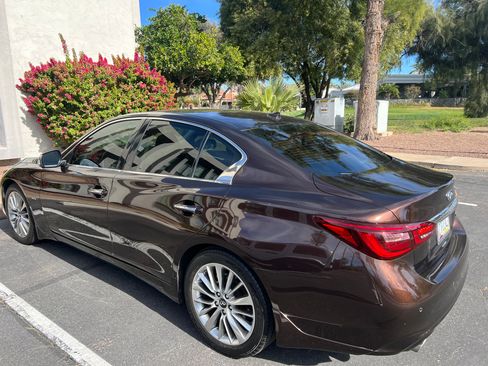 Used 2018 INFINITI Q50 Luxe w/ Essential Package (3.0T Luxe) image 5