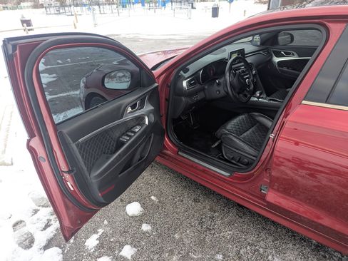 Used 2019 Genesis G70 2.0T Advanced w/ Sport Package image 4