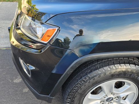 Used 2014 Jeep Grand Cherokee Laredo w/ Security & Convenience Group image 15