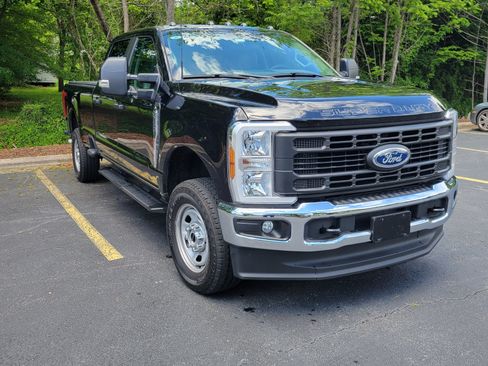 Used 2024 Ford F350 XL w/ FX4 Off-Road Package image 2