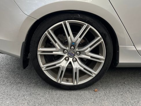 Used 2017 Volvo V60 T6 Polestar AWD/4WD image 10