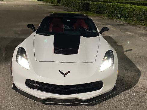 Used 2016 Chevrolet Corvette Stingray Coupe w/ 2LT Preferred Equipment Group image 4