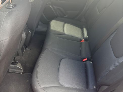 Used 2020 Jeep Renegade Sport w/ Sport Appearance Group FWD image 4