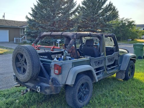 Used 2008 Jeep Wrangler Unlimited Rubicon w/ Dual Top Group AWD/4WD image 11