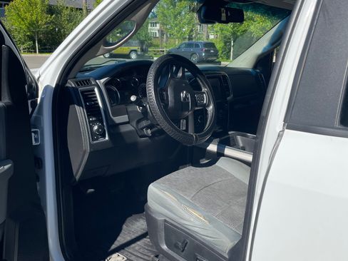 Used 2018 RAM 2500 SLT w/ Protection Group AWD/4WD image 14