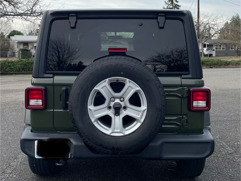 Used 2021 Jeep Wrangler Sport image 6