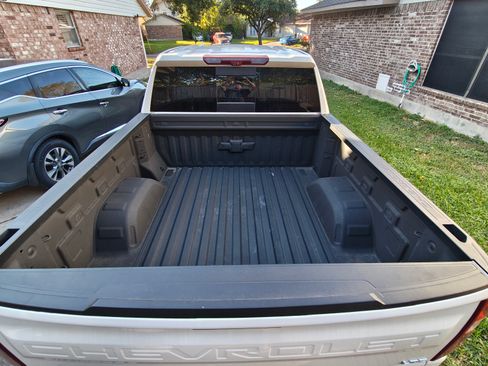 Used 2023 Chevrolet Silverado 1500 LTZ w/ LTZ Premium Package image 11