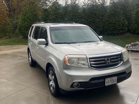 Used 2014 Honda Pilot Touring image 2