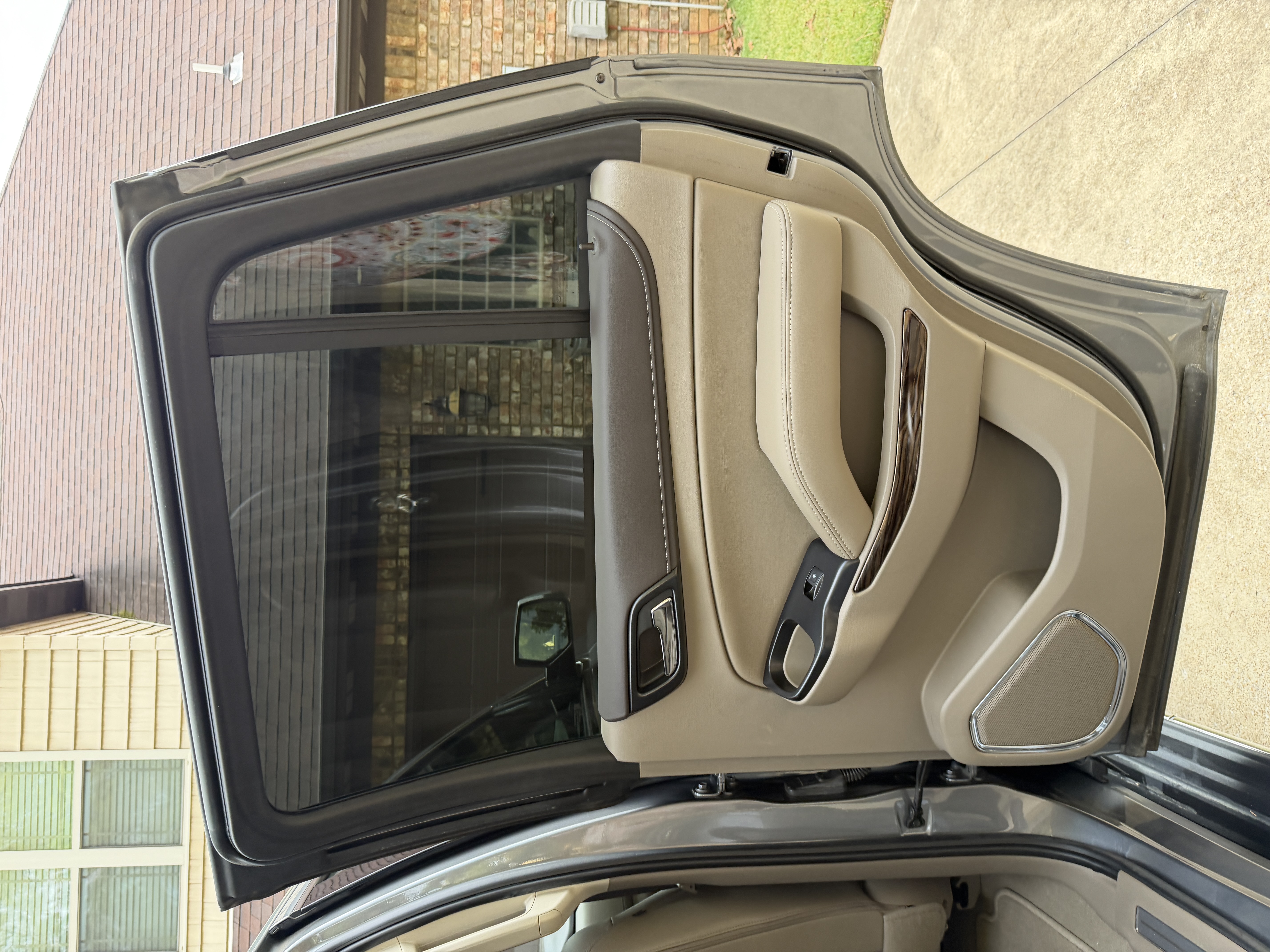 Used 2020 GMC Yukon SLT w/ Premium Edition RWD image 18