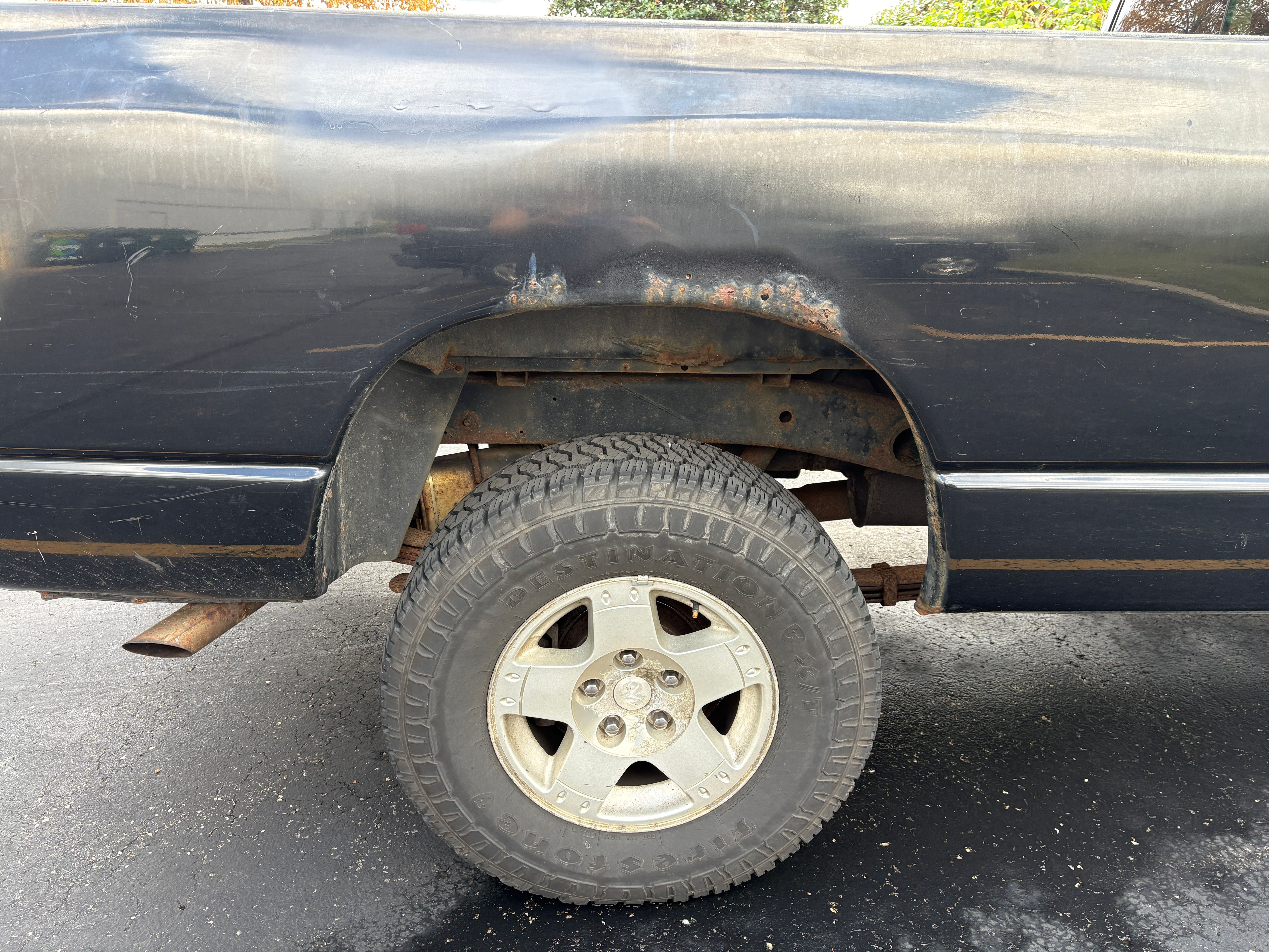 Used 2004 Dodge Ram 1500 Truck SLT w/ Sport Appearance Group AWD/4WD image 2