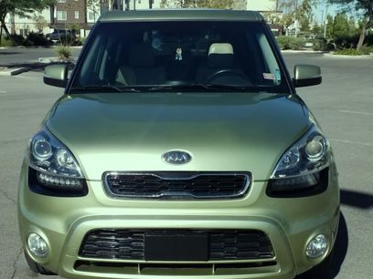 Used 2012 Kia Soul ! w/ Premium Pkg