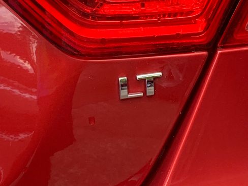 Used 2015 Chevrolet Impala LT image 11