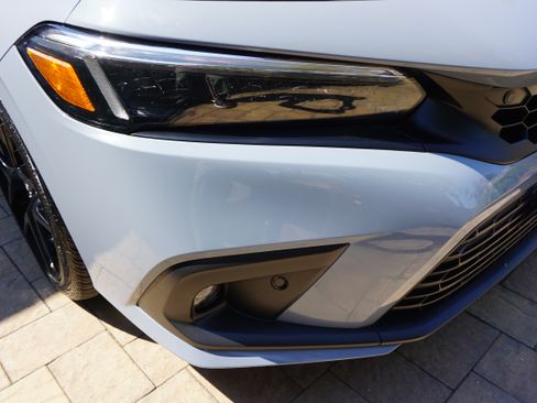 Used 2023 Honda Civic Sport Touring image 11