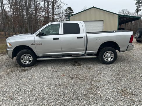 Used 2018 RAM 2500 Tradesman w/ Chrome Appearance Group image 6
