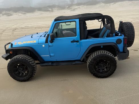 Used 2010 Jeep Wrangler Sport AWD/4WD image 9