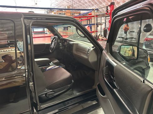 Used 2011 Ford Ranger Sport w/ FX4 "Off Road" Pkg image 12