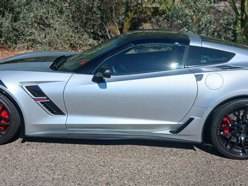 Used 2017 Chevrolet Corvette Grand Sport image 1