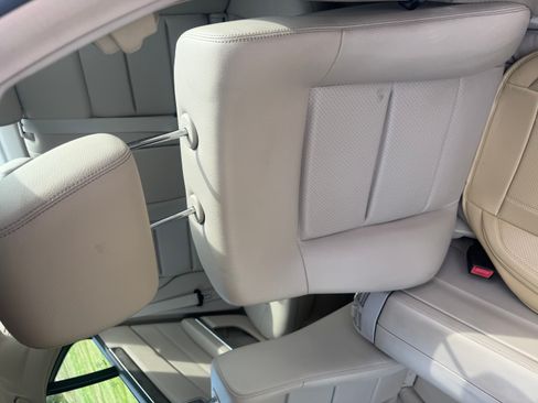 Used 2015 Mercedes-Benz E 350 4MATIC Sedan image 23