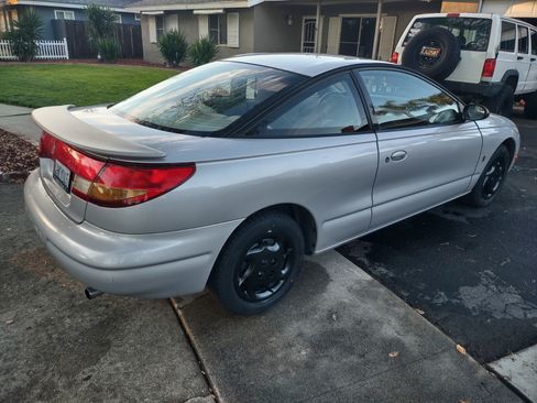 Used 1999 Saturn S-Series SC2 image 6