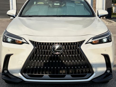 Used 2025 Lexus NX 350h AWD w/ Premium Package image 5