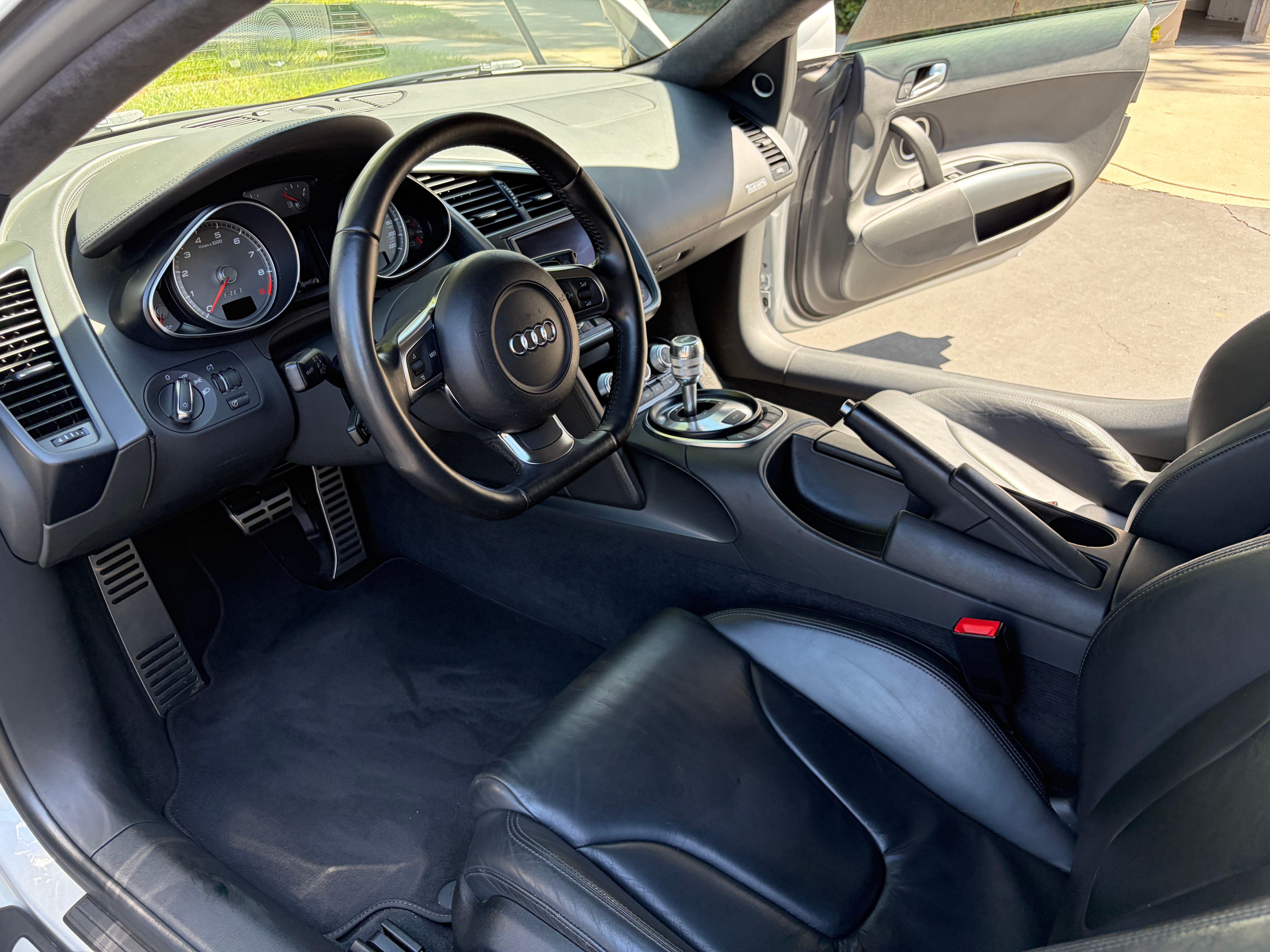 Used 2009 Audi R8 V8 AWD/4WD image 21