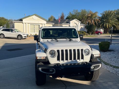 Used 2021 Jeep Wrangler Unlimited Sahara image 6