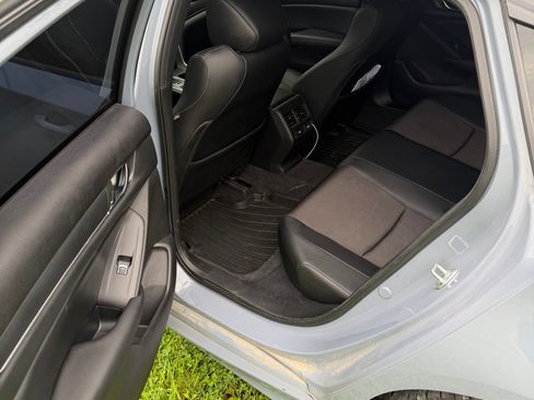 Used 2022 Honda Accord Sport image 4