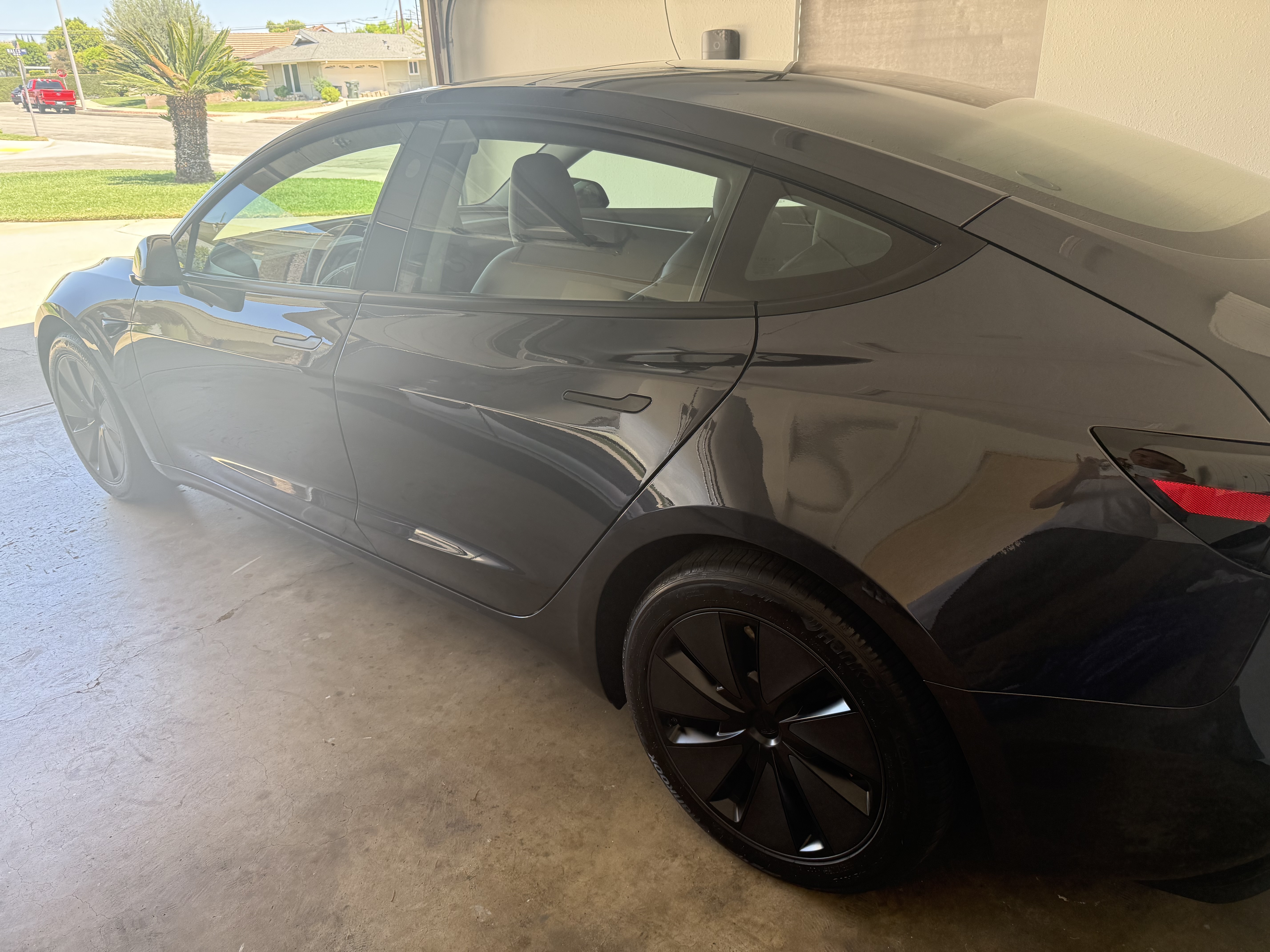 Used 2024 Tesla Model 3 Standard Range RWD image 5