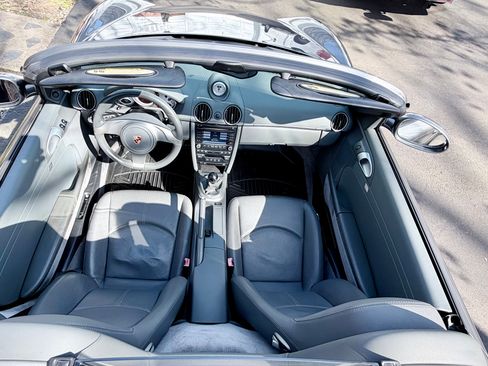 Used 2010 Porsche Boxster S image 25