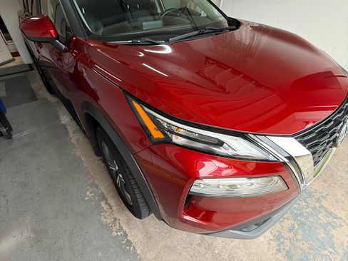 Used 2023 Nissan Rogue SV w/ SV Premium B Package image 8