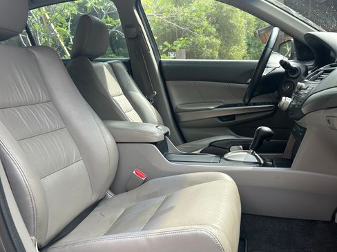 Used 2010 Honda Accord EX-L image 14