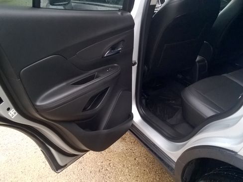 Used 2017 Buick Encore Preferred image 19