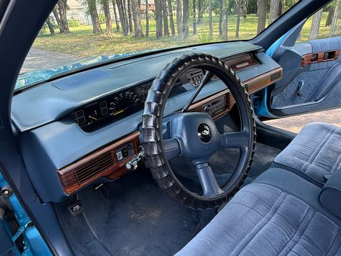 Used 1992 Chevrolet Lumina Sedan FWD image 14