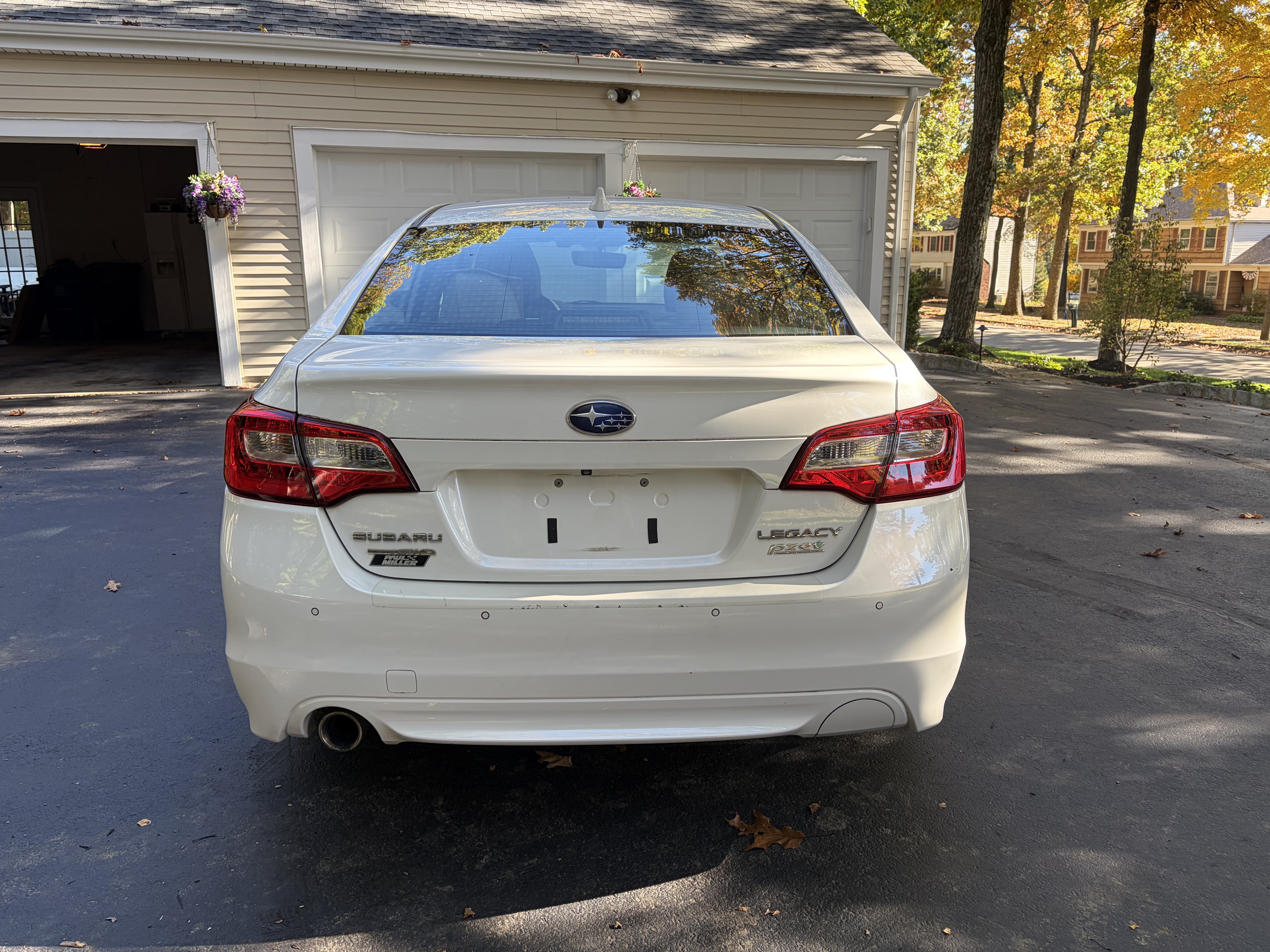Used 2017 Subaru Legacy 2.5i Limited AWD/4WD image 9