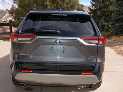 Used 2023 Toyota RAV4 XSE image 8