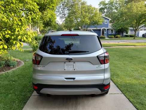 Used 2017 Ford Escape SE w/ Equipment Group 201A image 11